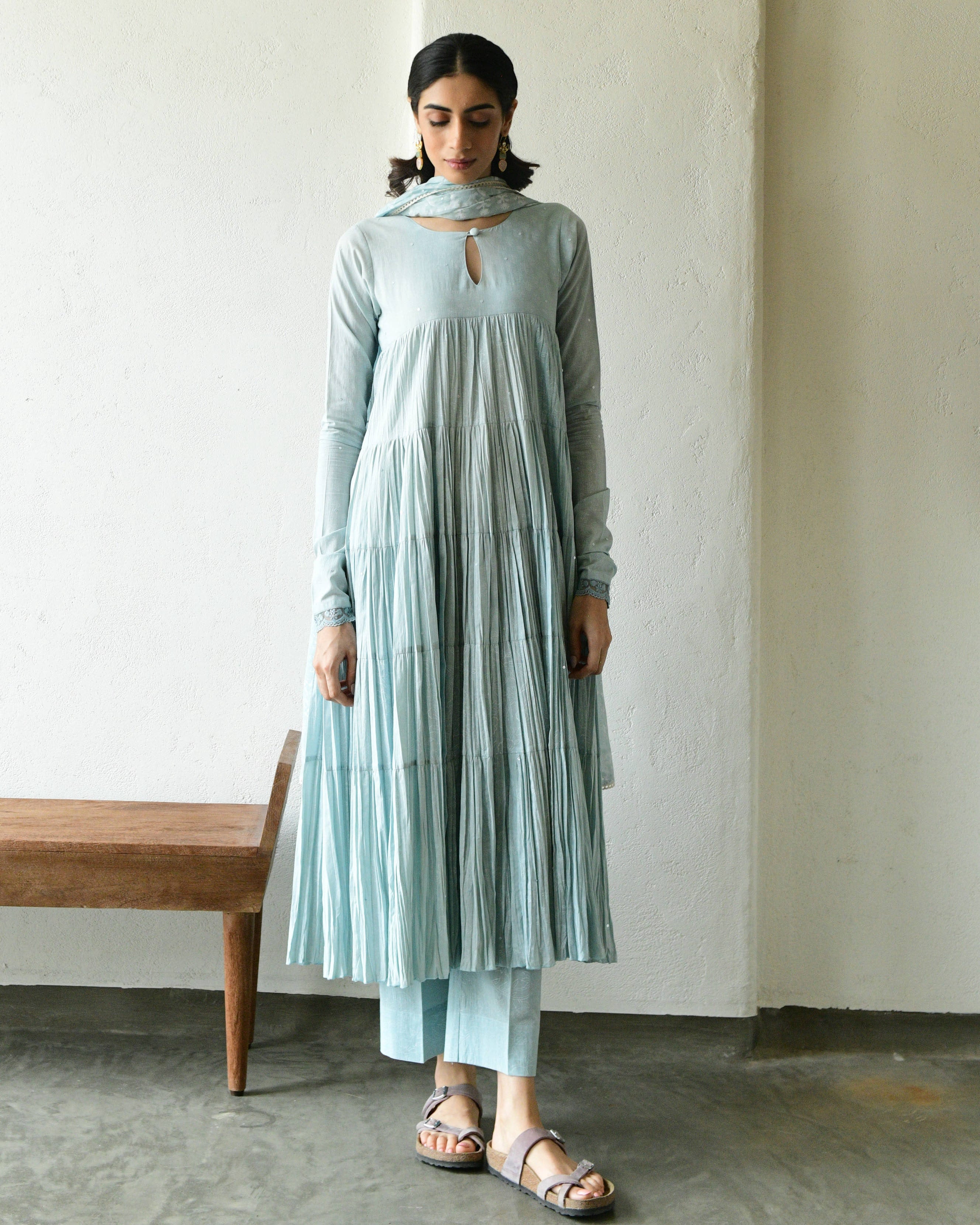 KHARI BLUE TIER ANARKALI SET OF 3 7366380716134 – RESHA INDIA
