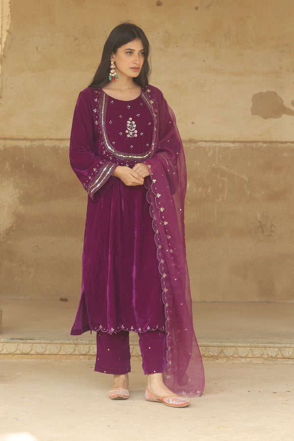 Ishtaar Purple Velvet Set